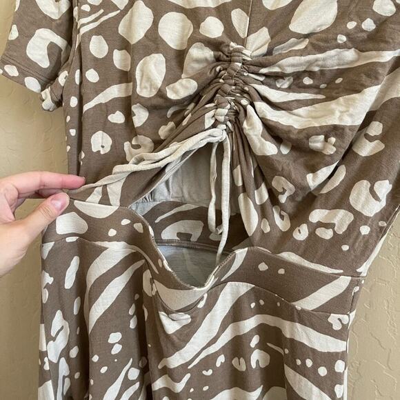 CAbi Swoon Brown Printed Faux Wrap Cinch Back Style #6147 Maxi Dress S - Picture 5 of 7